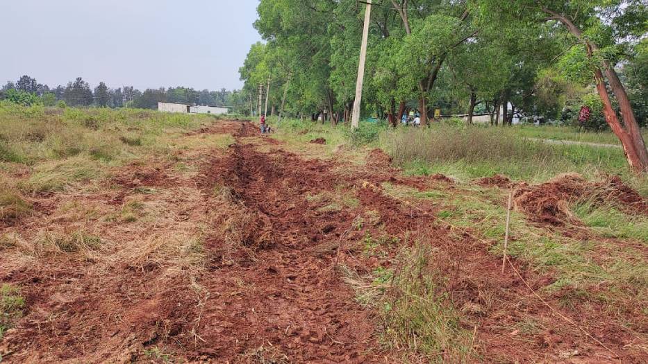 Suncity real estate project with open plots and villas